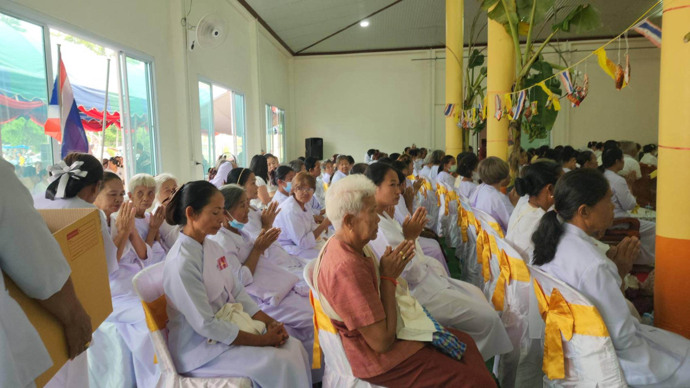 ภาพร่วมพิธีกรรมวัดหนองพลวง