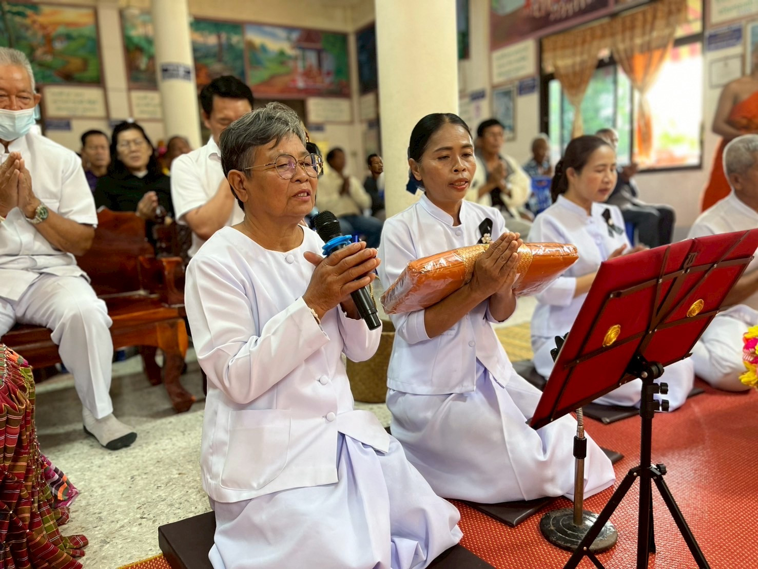 ภาพกล่าวคำถวายกฐินวัดโพธิ์ศรีสว่าง