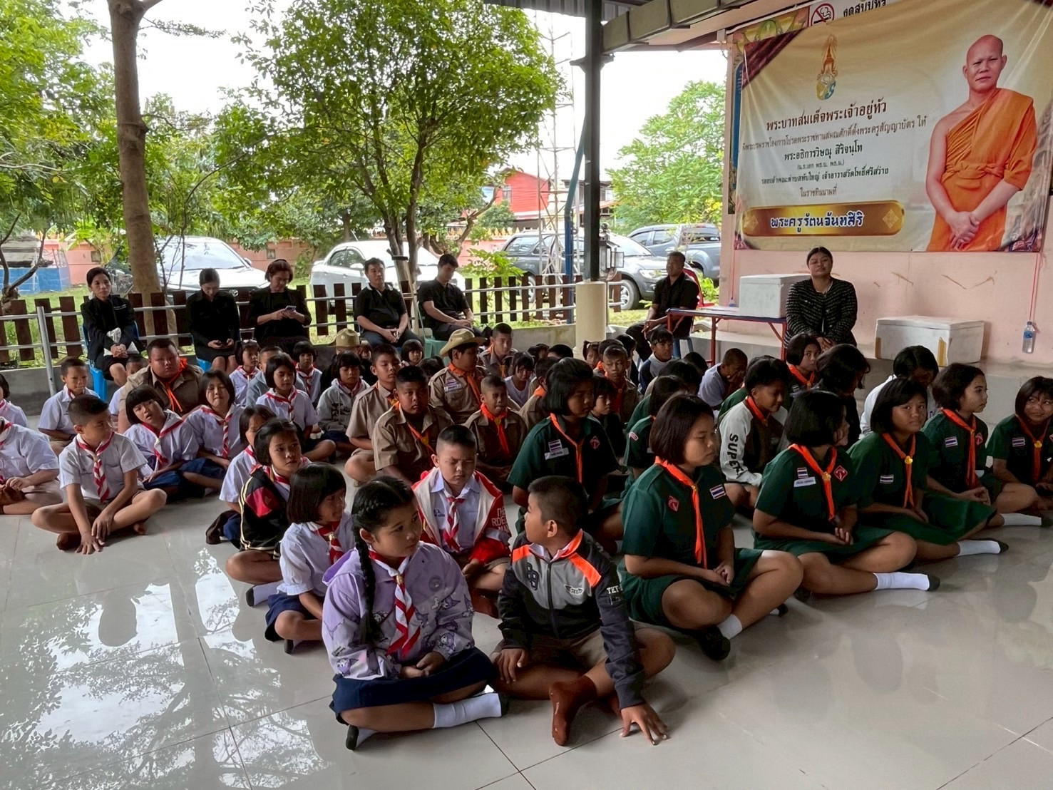 ภาพร่วมพิธีกรรมวัดโพธิ์ศรีสว่าง