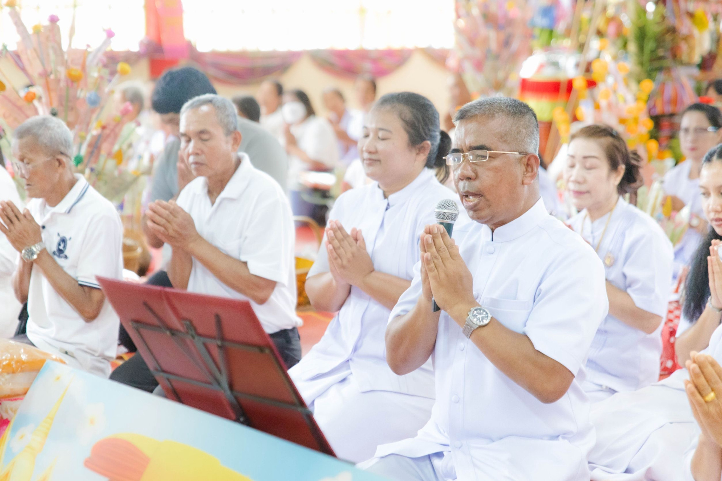 ภาพร่วมพิธีกรรมวัดศรีพันดอน