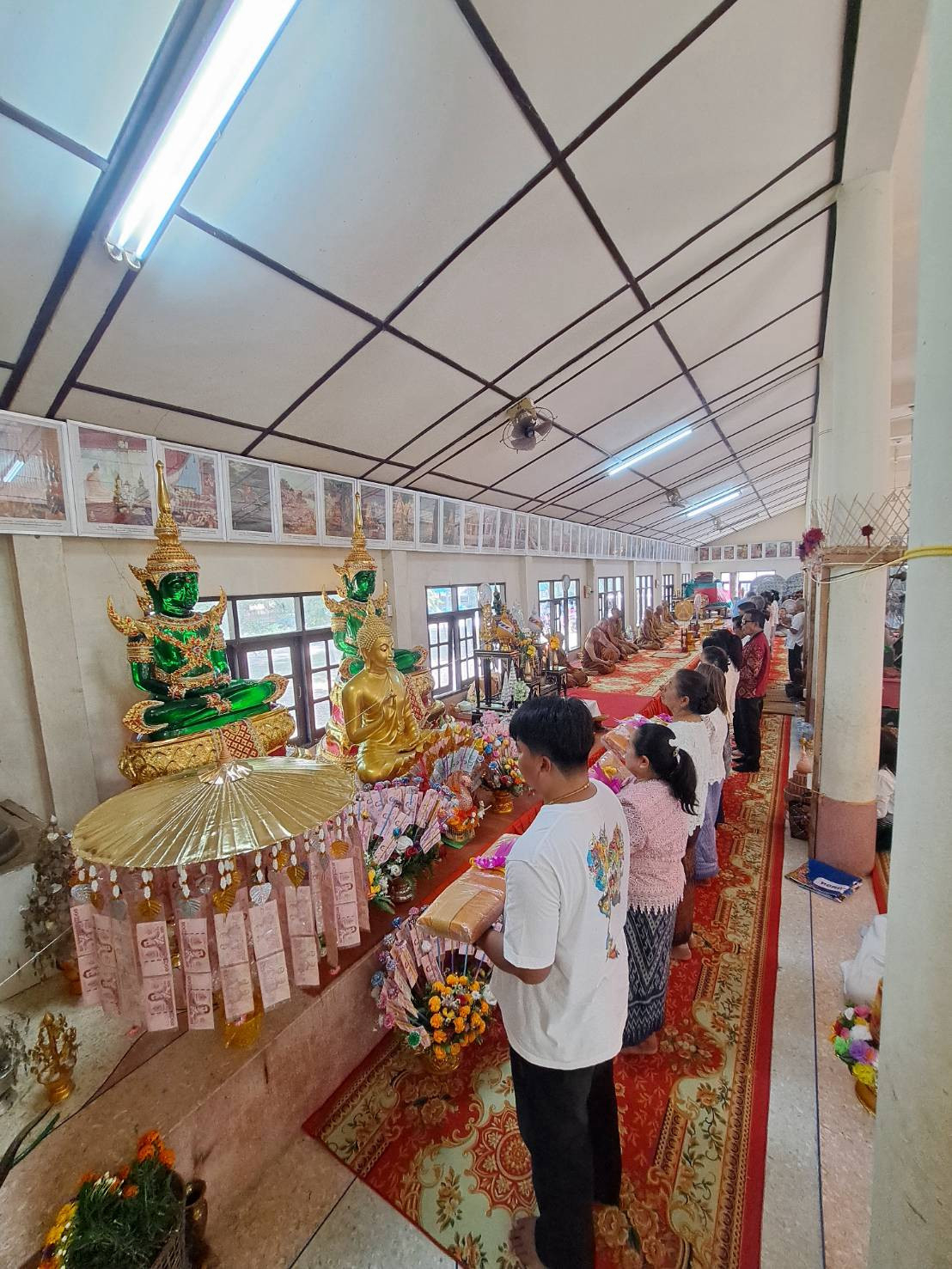 ภาพร่วมพิธีกรรมวัดหนองแฝก