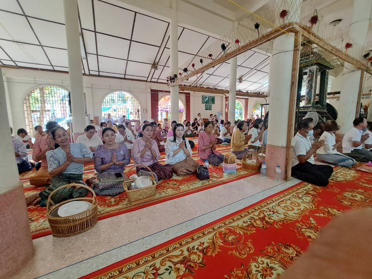 ภาพร่วมพิธีกรรมวัดหนองแฝก