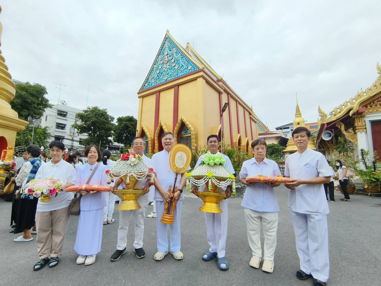 ภาพร่วมพิธีกรรมวัดวิเศษการ