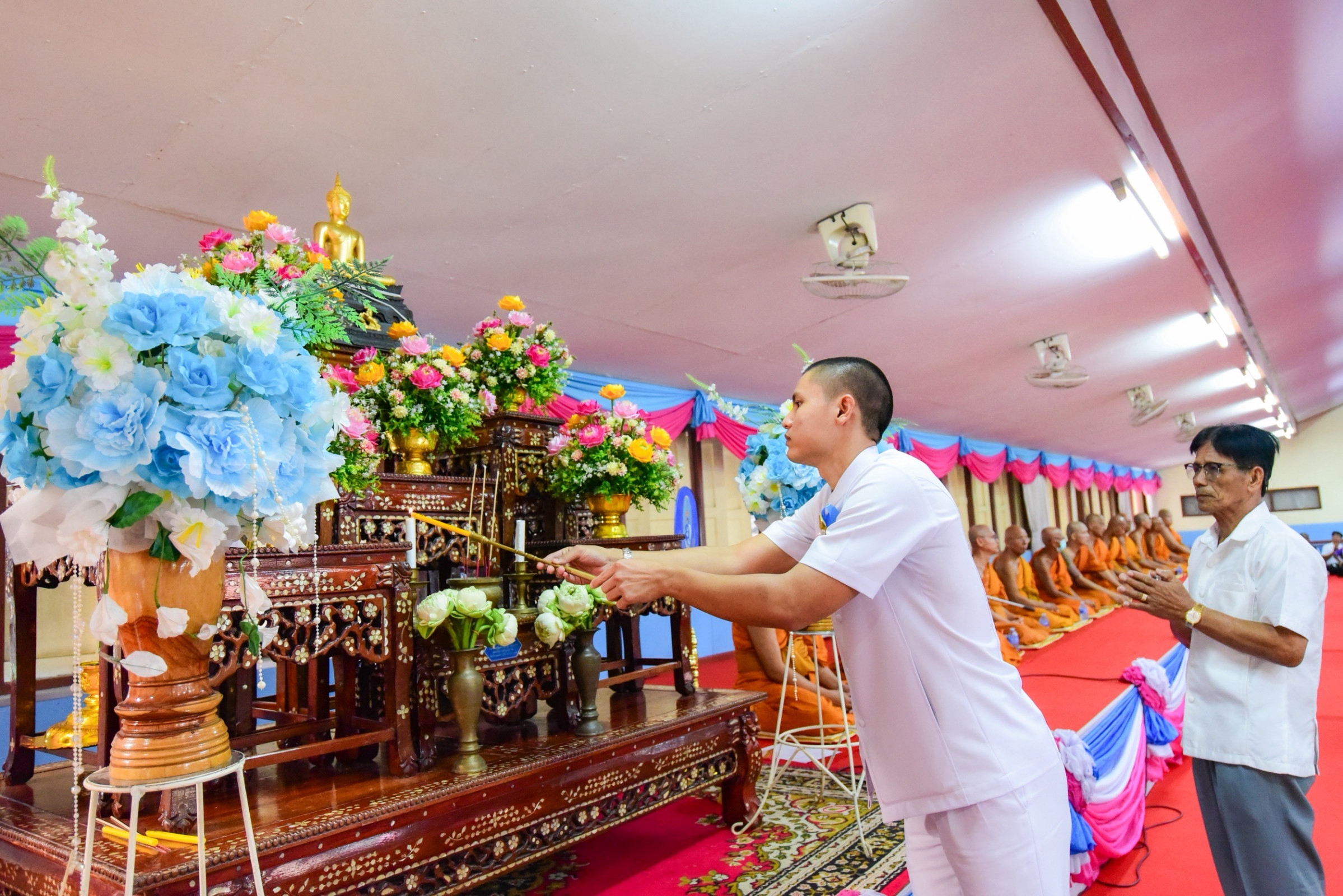 ภาพร่วมพิธีกรรมวัดเกาะแก้วเวฬุวัน