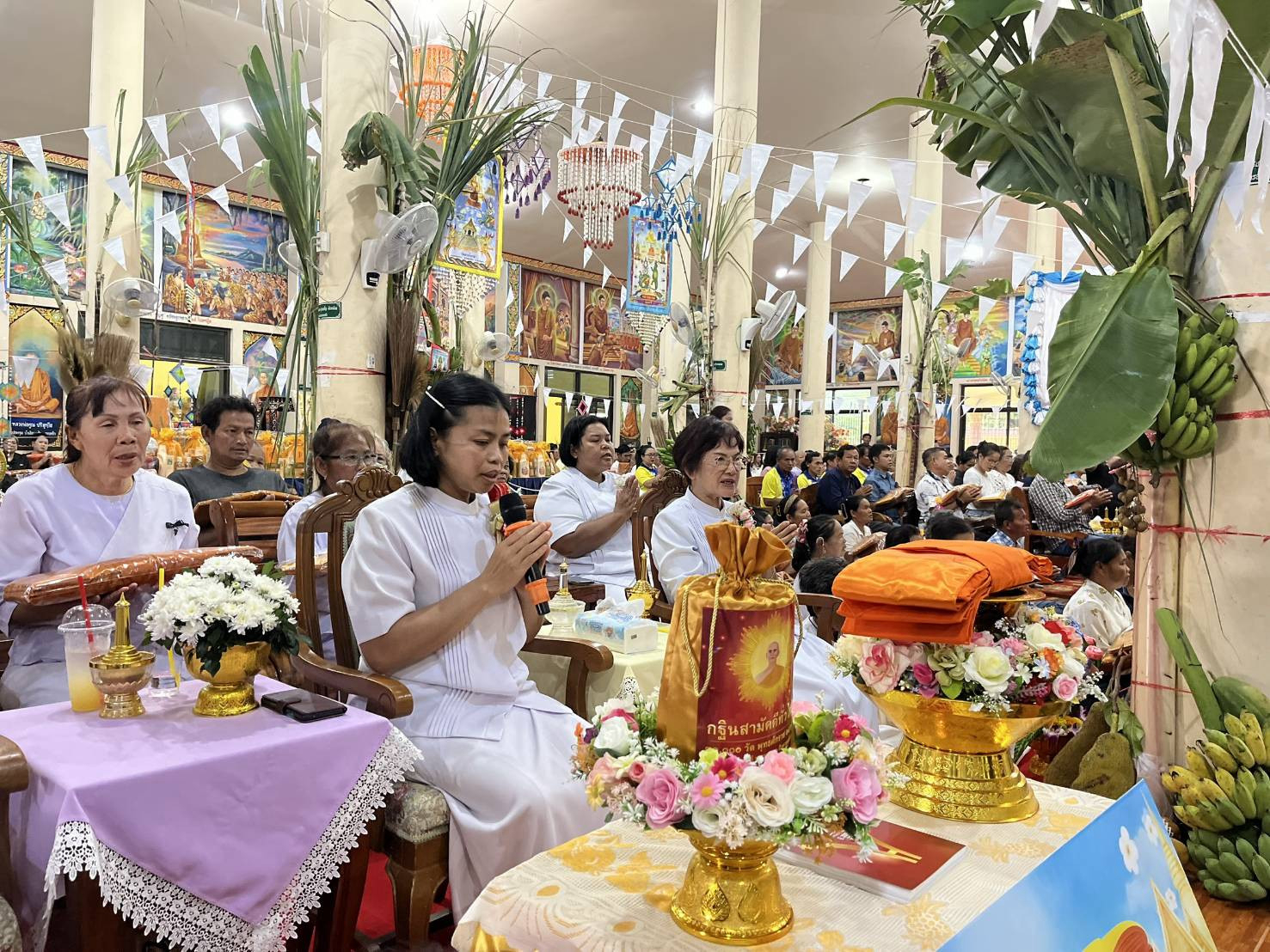 ภาพร่วมพิธีกรรมวัดเขาถ้ำแรต