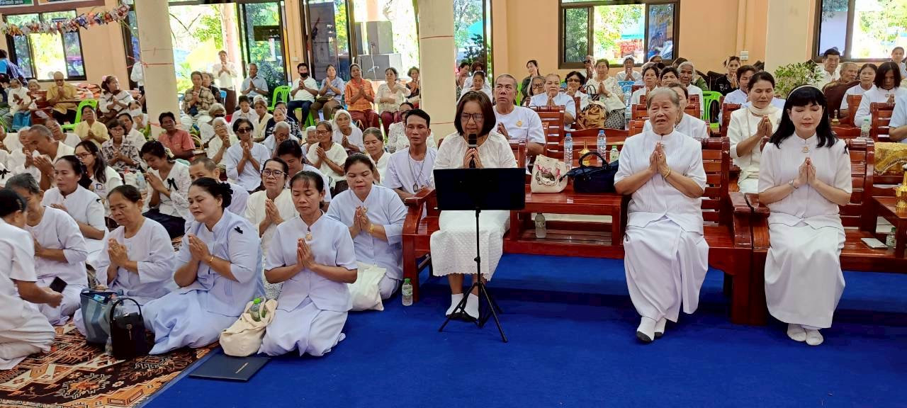 ภาพร่วมพิธีกรรมวัดโคกไพล