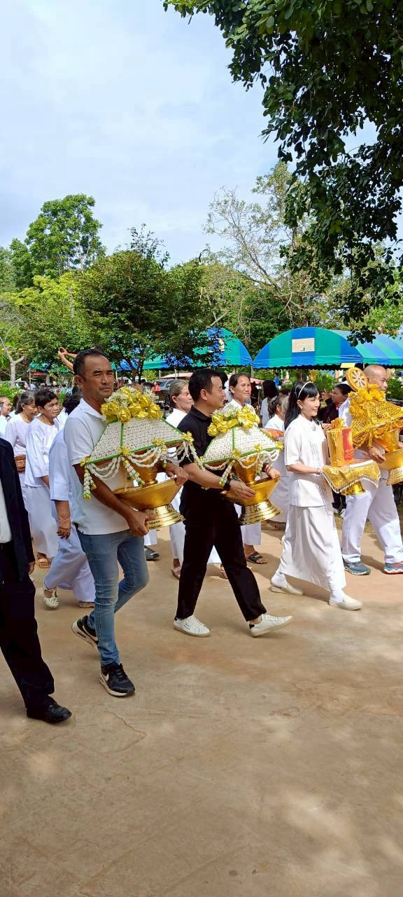 ภาพร่วมพิธีกรรมวัดโคกไพล