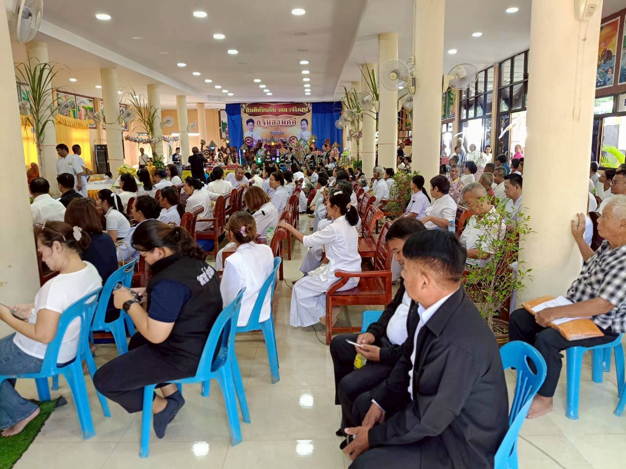 ภาพร่วมพิธีกรรมวัดโคกไพล