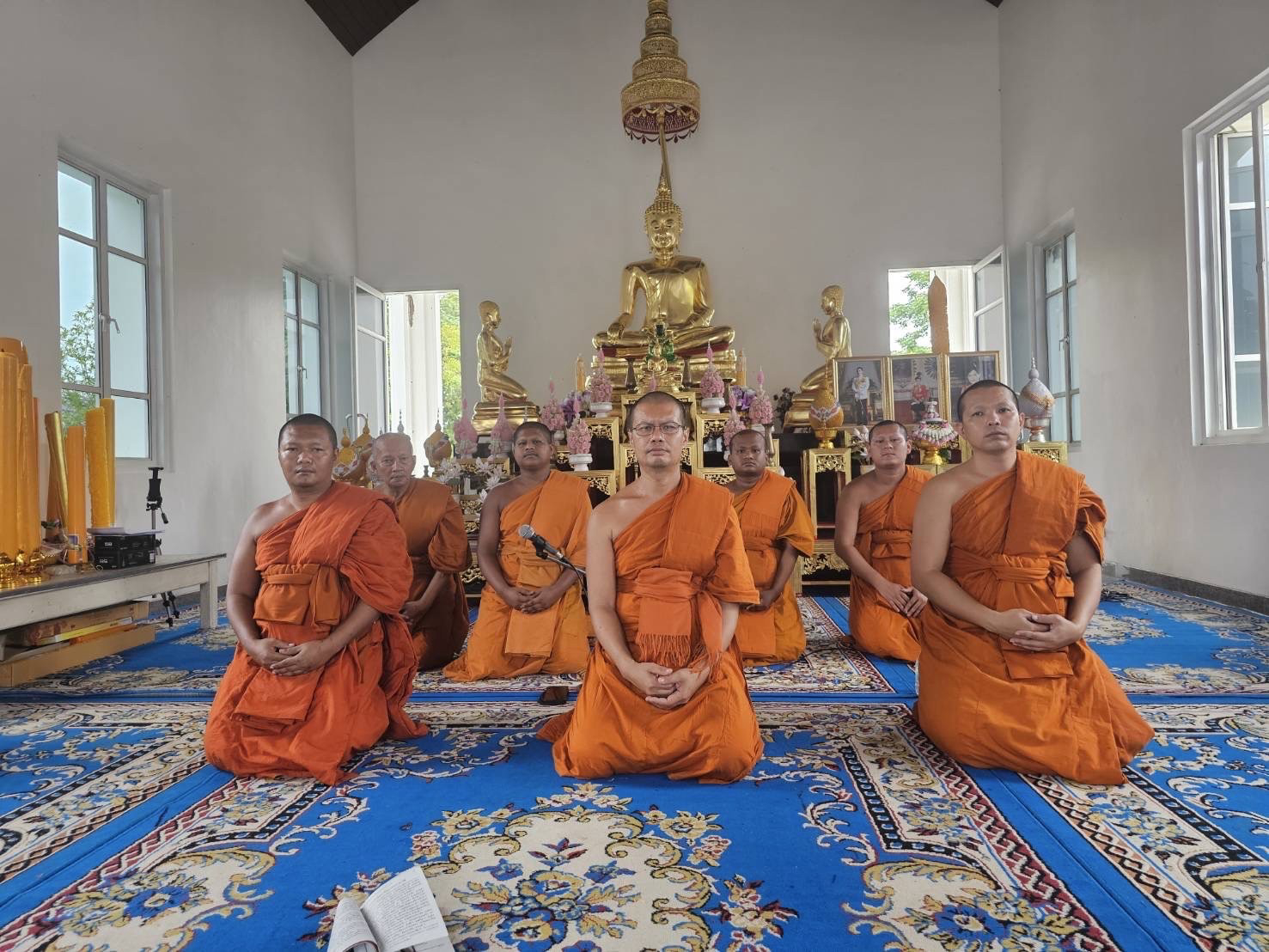 วัดกลางใหม่