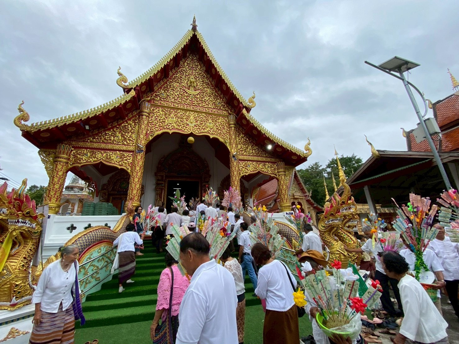 ภาพร่วมพิธีกรรมวัดประถมการาม