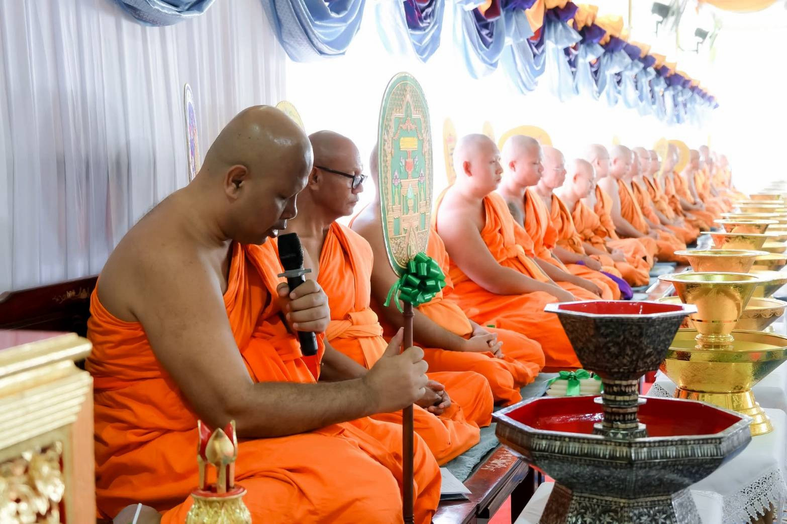 ภาพร่วมพิธีกรรมวัดบ้านอ้น(สุวรรณาราม)