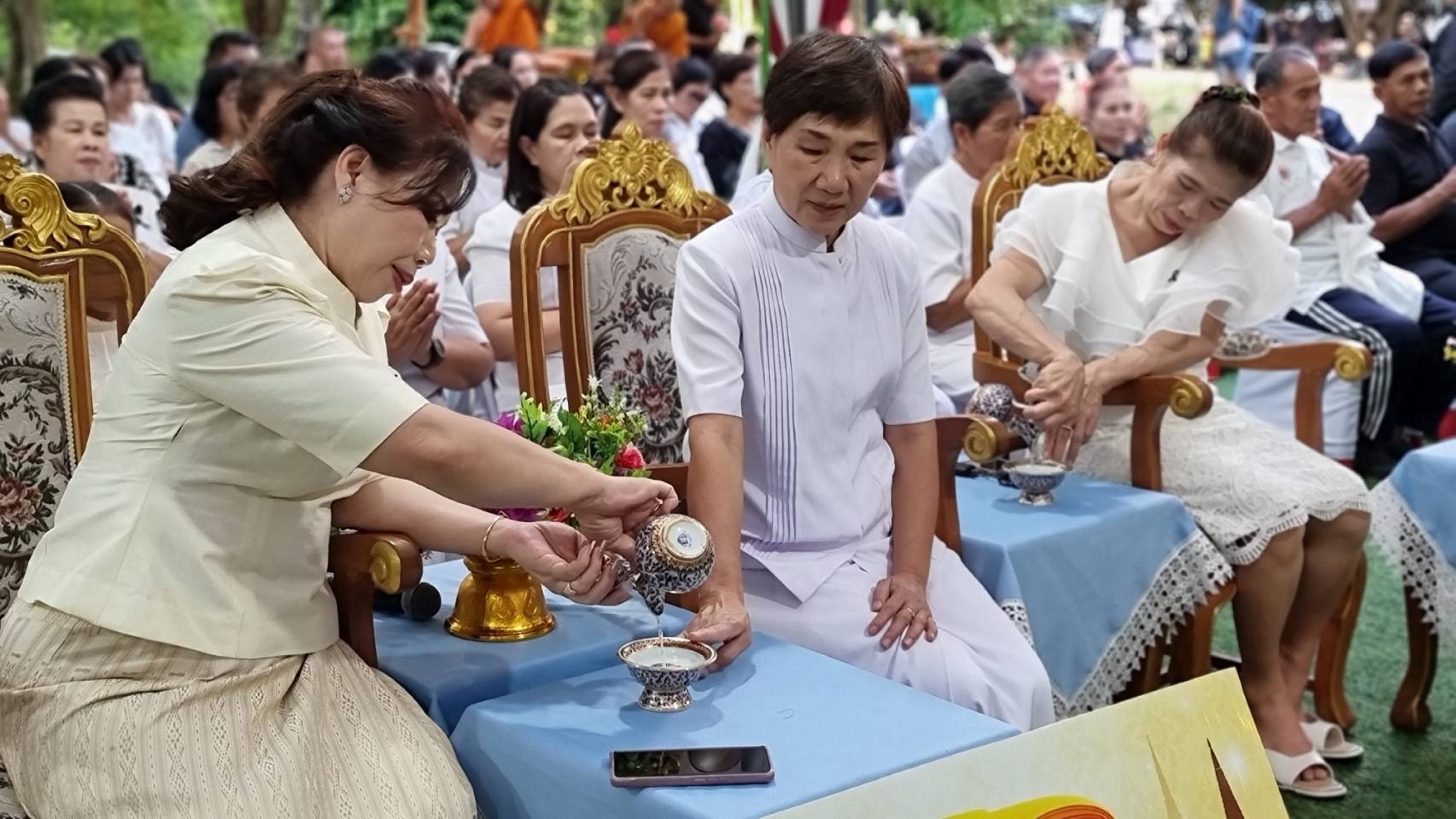 ภาพร่วมพิธีกรรมที่พักสงฆ์อุทยานรุกขชาติหลวงพ่อโต