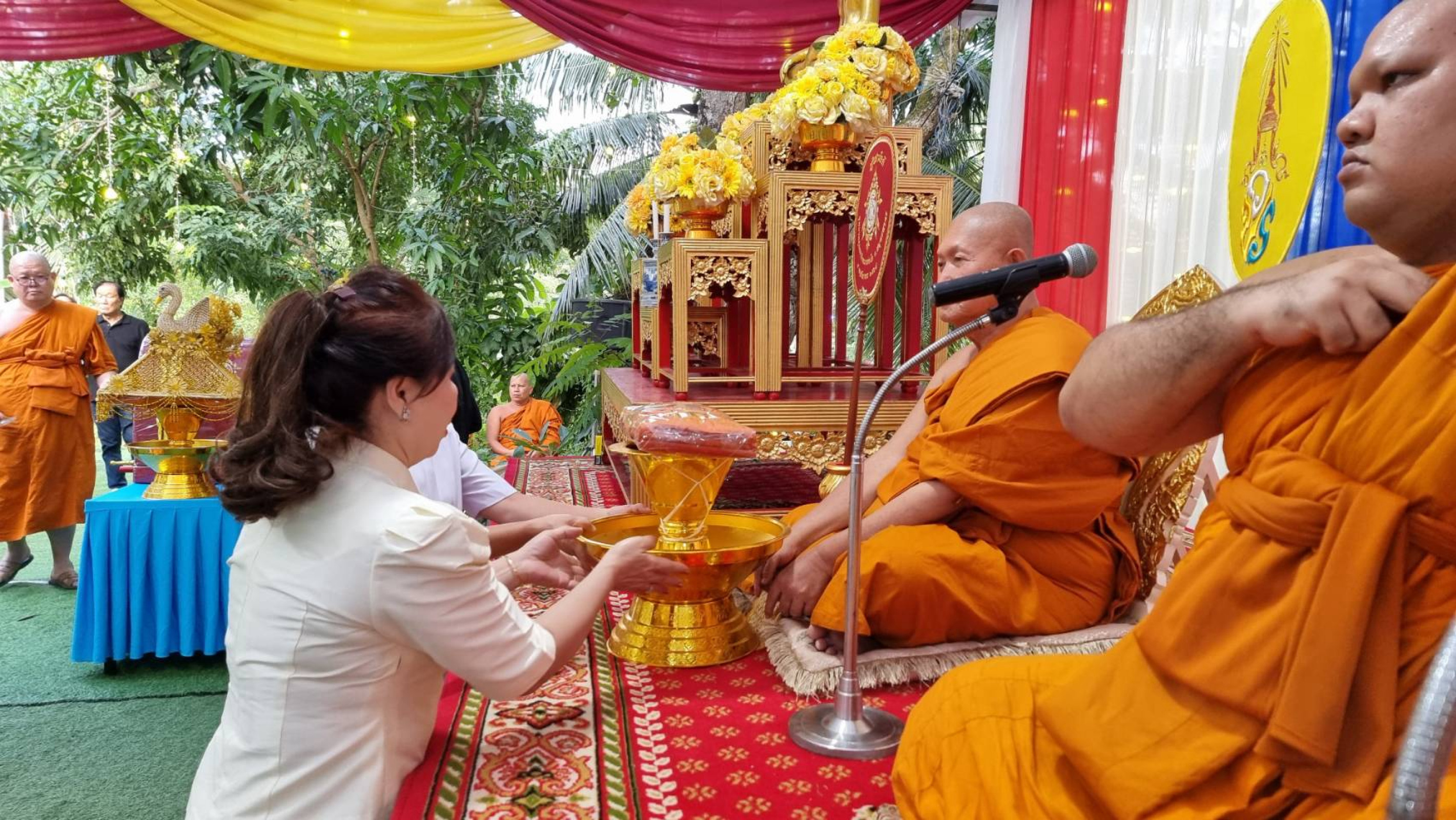 ภาพร่วมพิธีกรรมที่พักสงฆ์อุทยานรุกขชาติหลวงพ่อโต