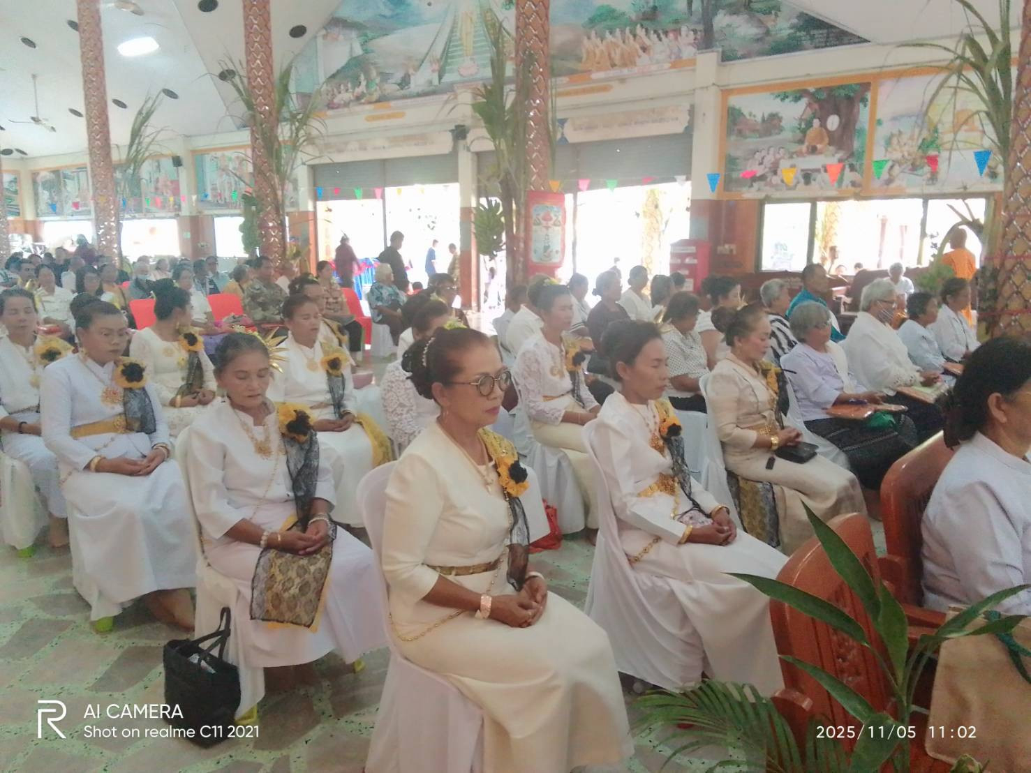 ภาพร่วมพิธีกรรมวัดเขากระโดนวนาราม