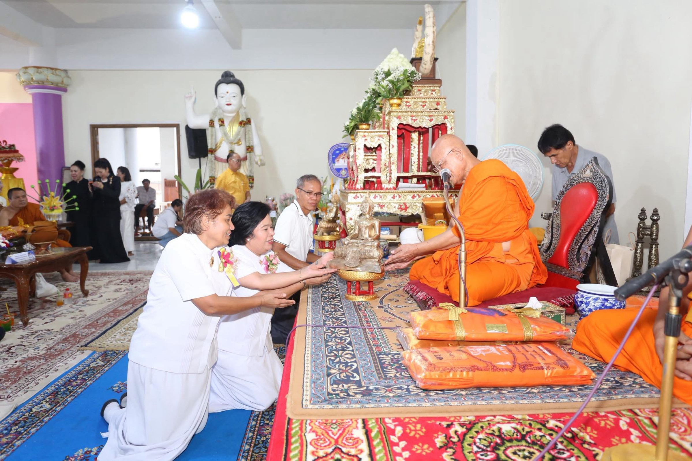 ภาพร่วมพิธีกรรมวัดหัวกระบือ