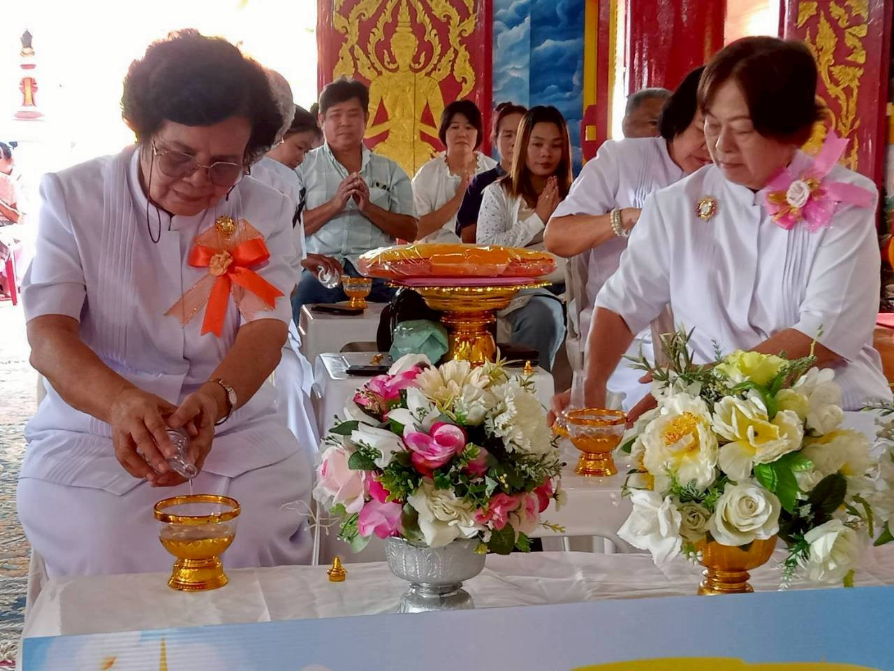 ภาพร่วมพิธีกรรมวัดแม่อาง