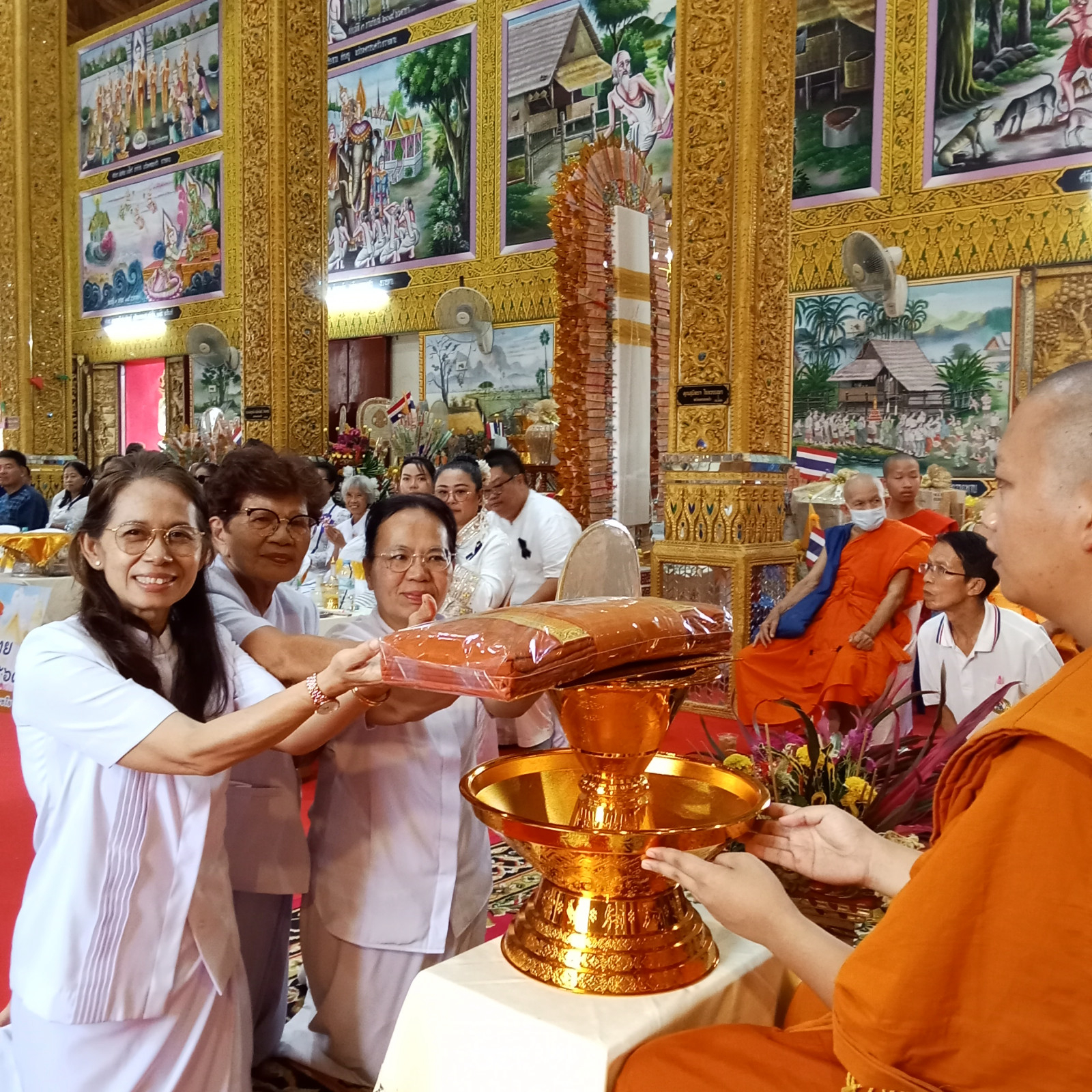 ภาพร่วมพิธีกรรมวัดทุ่งงามหลวง