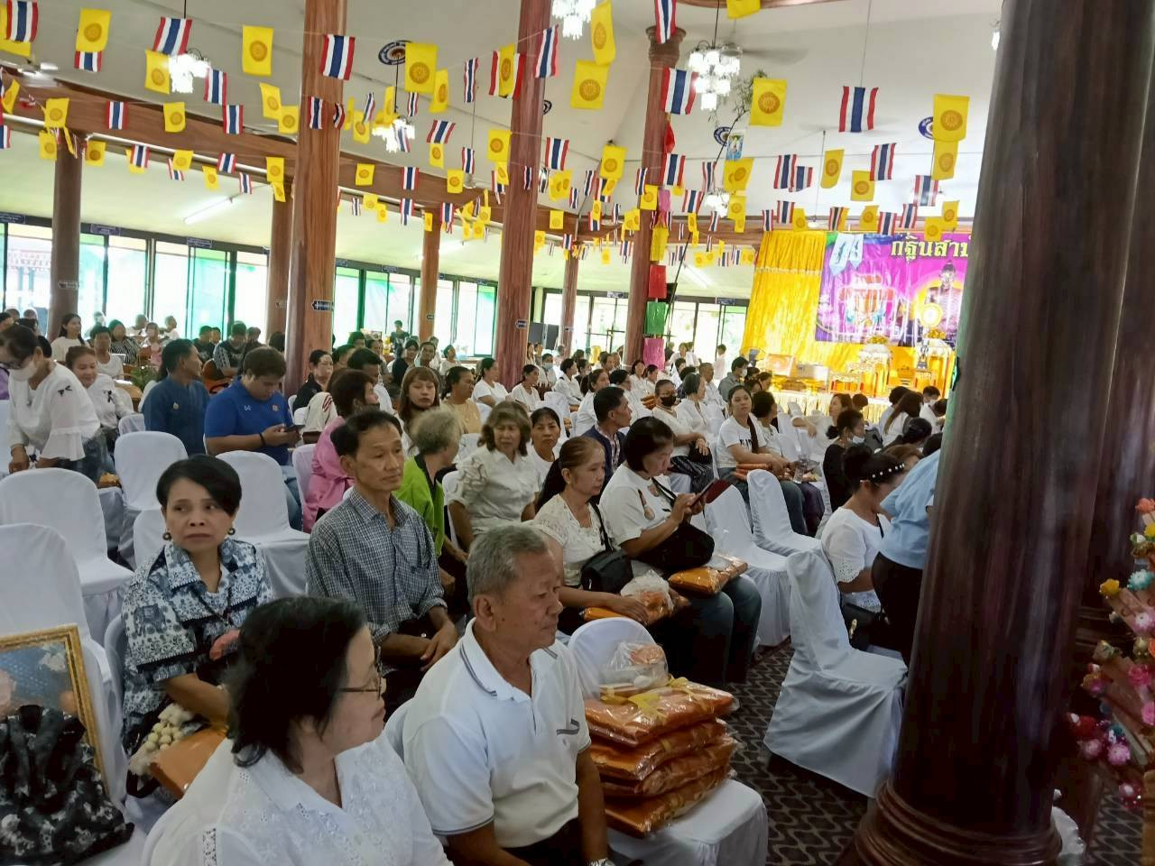 ภาพร่วมพิธีกรรมวัดโพธิ์สังฆาราม