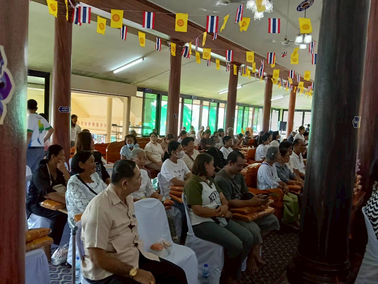 ภาพร่วมพิธีกรรมวัดโพธิ์สังฆาราม