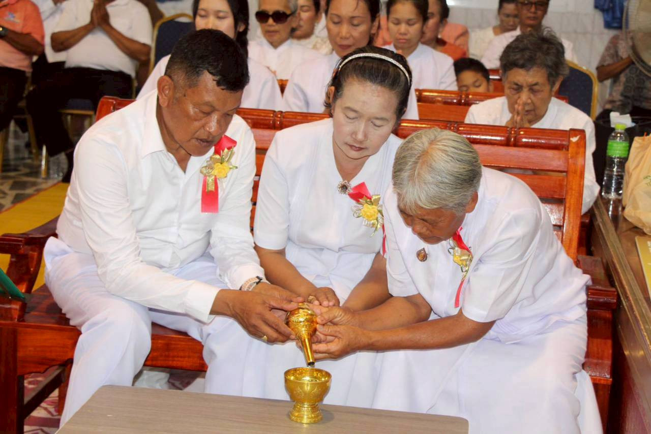 ภาพร่วมพิธีกรรมวัดหนองนา