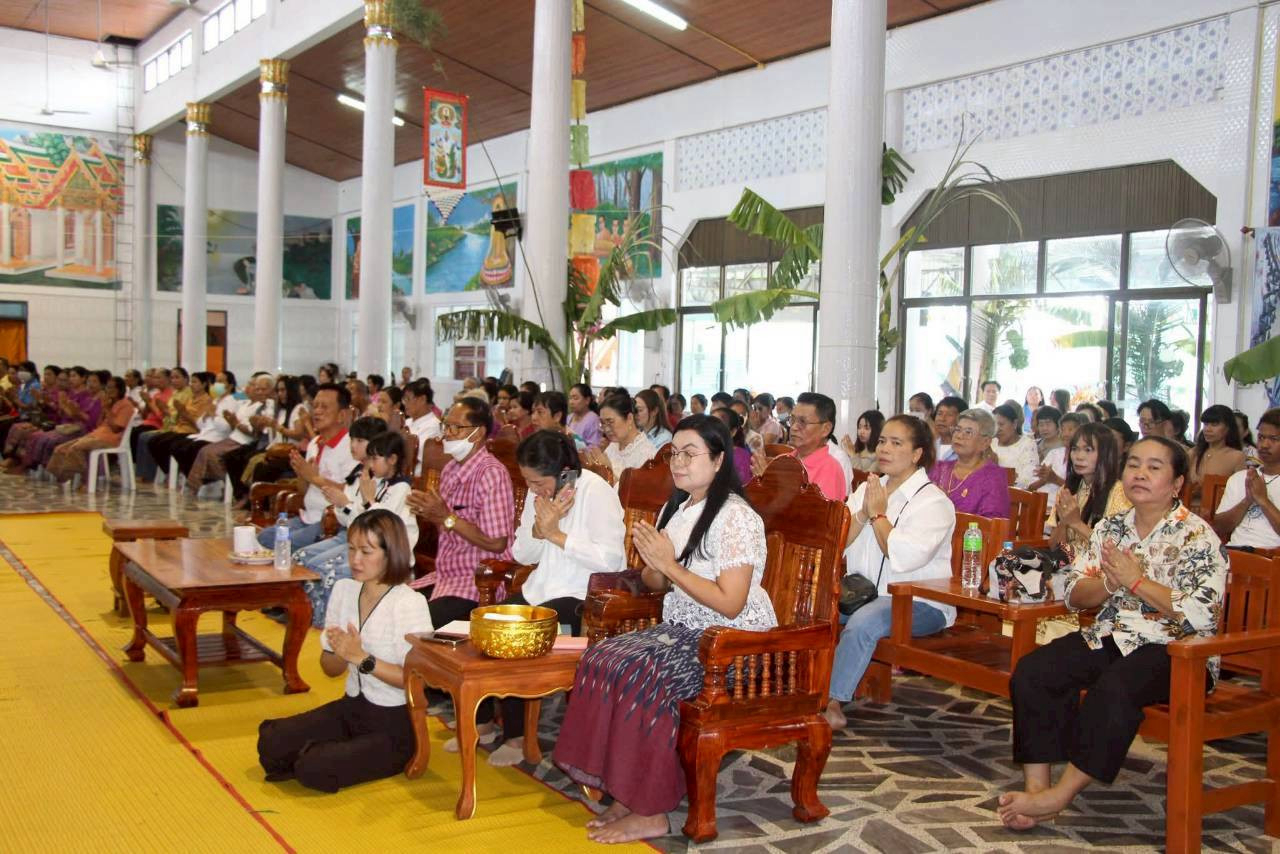 ภาพร่วมพิธีกรรมวัดหนองนา
