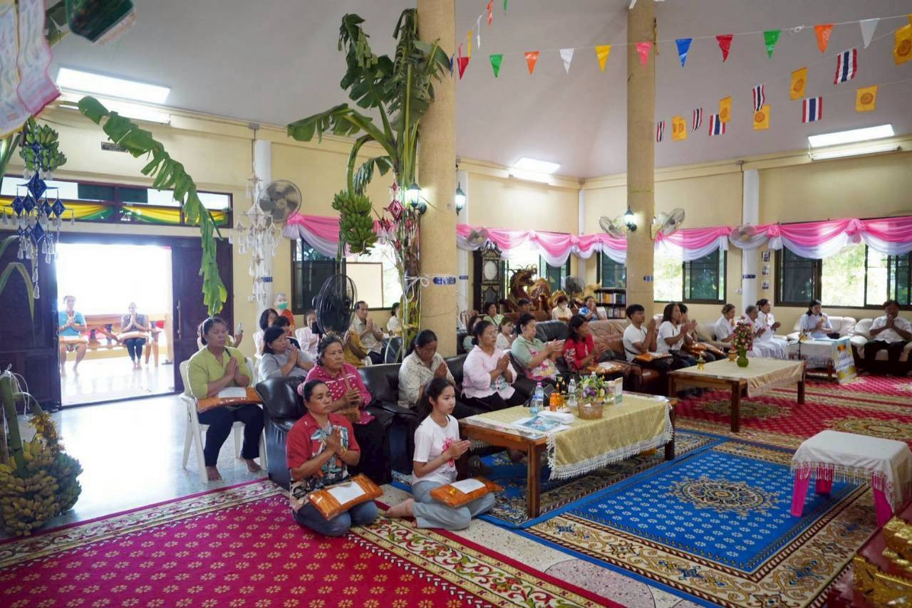 ภาพร่วมพิธีกรรมวัดเจริญธรรม