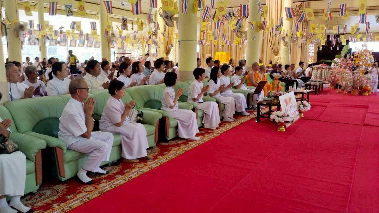 ภาพร่วมพิธีกรรมวัดโพธิ์ศรี