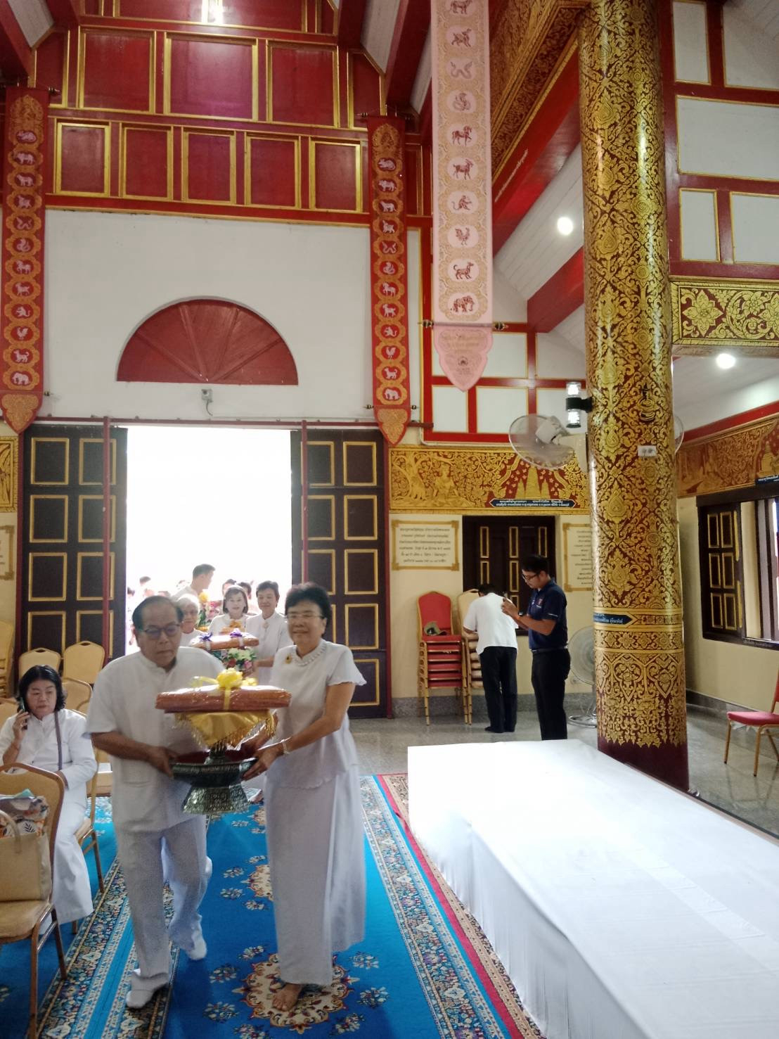 ภาพร่วมขบวนกฐินวัดหนองตอง