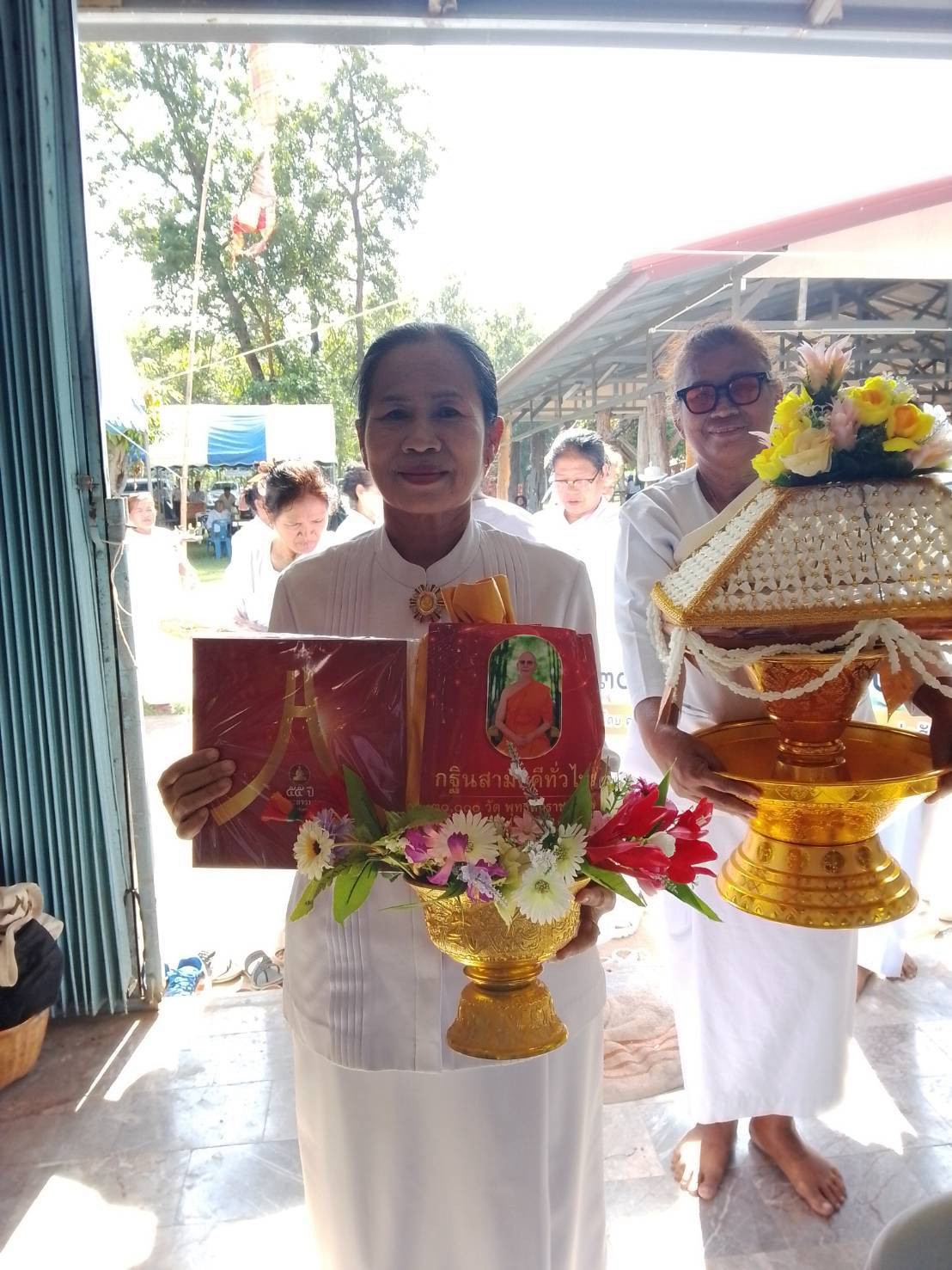 ภาพร่วมพิธีกรรมวัดบ้านตาฮ้อ