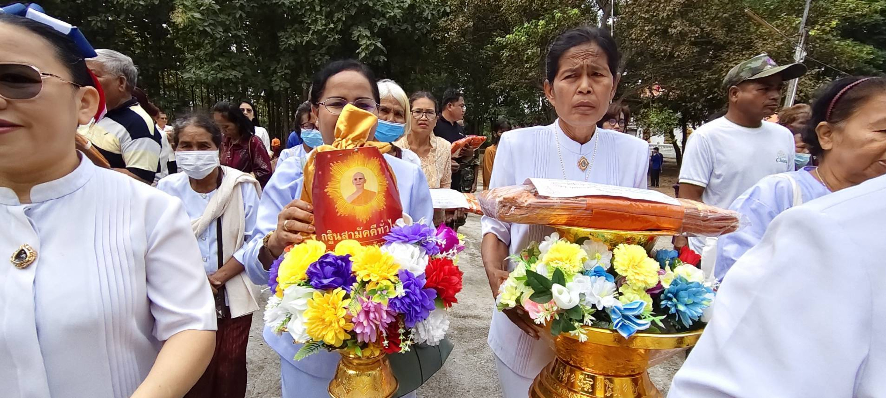 ภาพร่วมขบวนกฐินวัดอุดรประชาราษฏร์