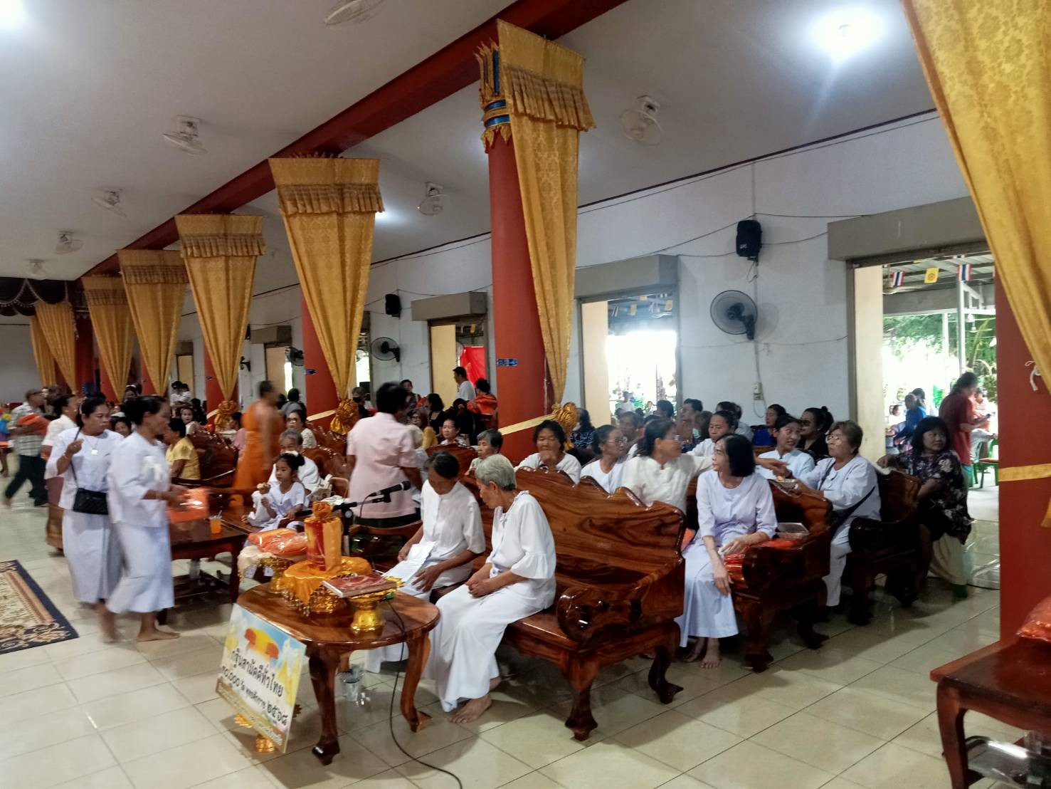 ภาพร่วมพิธีกรรมวัดสระพระยา