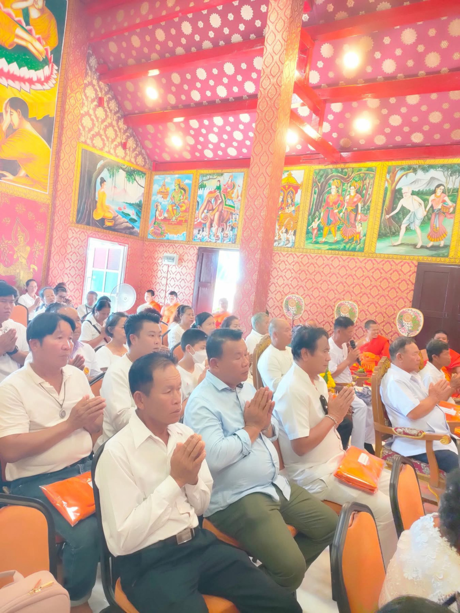 ภาพร่วมพิธีกรรมวัดสันนคร