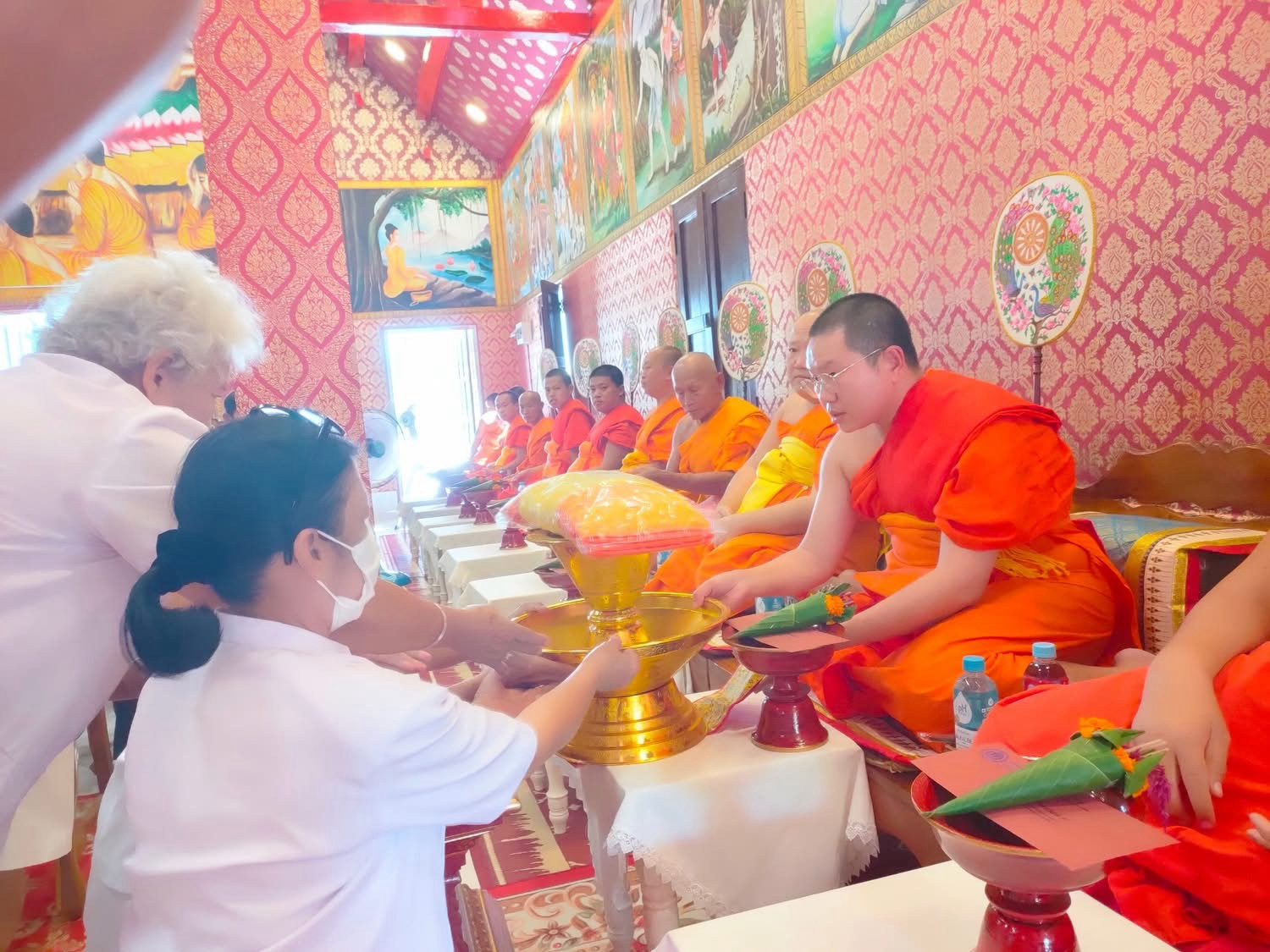 ภาพร่วมพิธีกรรมวัดสันนคร