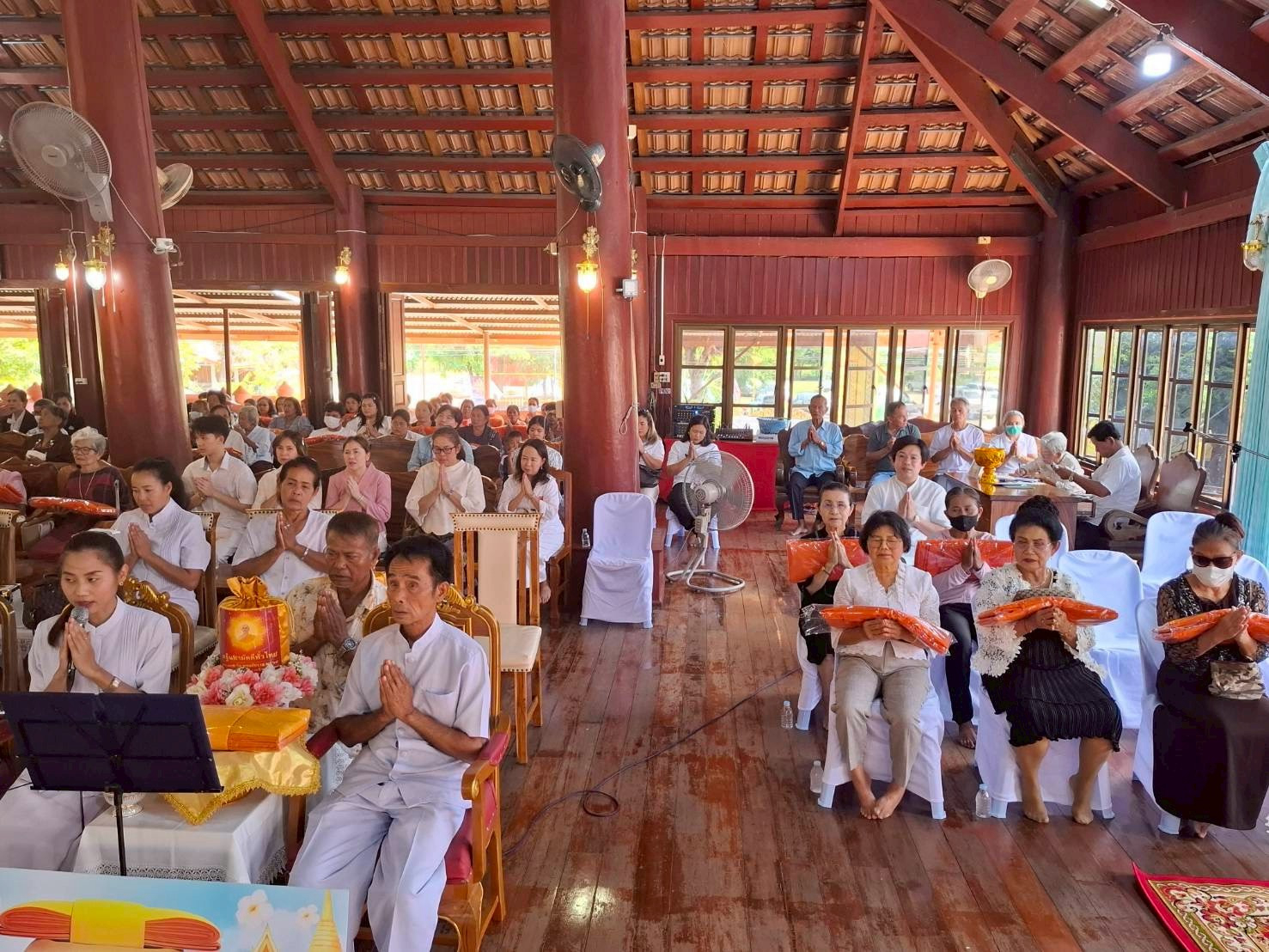 ภาพร่วมพิธีกรรมวัดท่ามะขาม