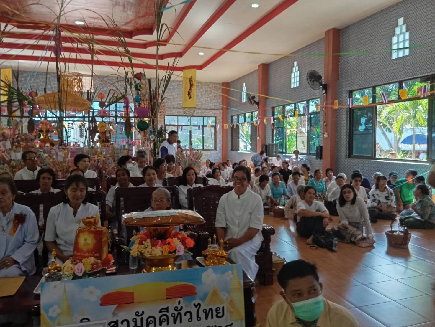 ภาพร่วมพิธีกรรมวัดสันติวราราม