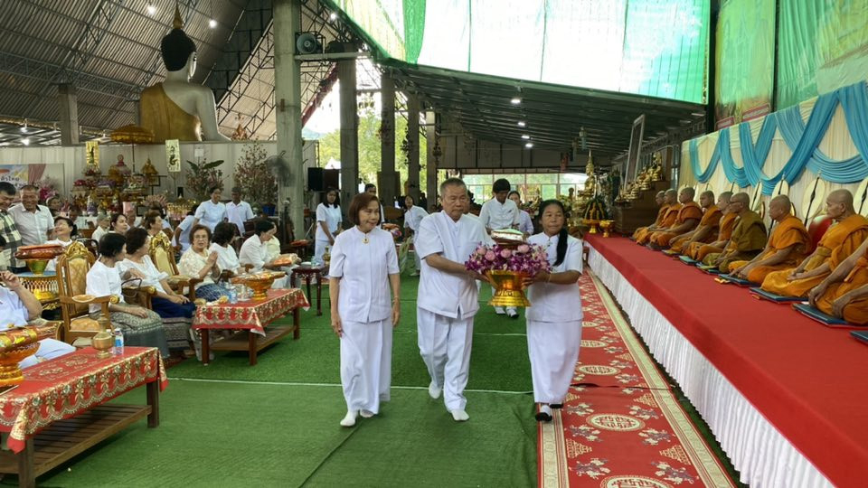 ภาพร่วมพิธีกรรมวัดสมเด็จเจริญ