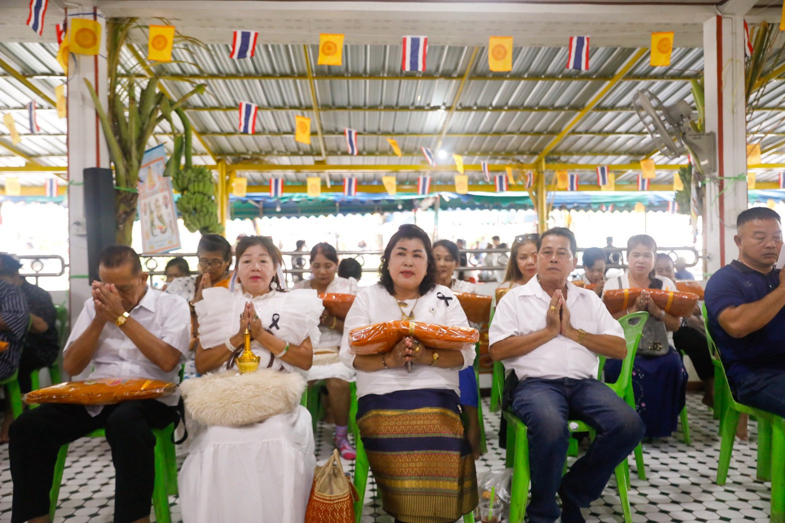 ภาพร่วมพิธีกรรมวัดหม่องกระแทะ