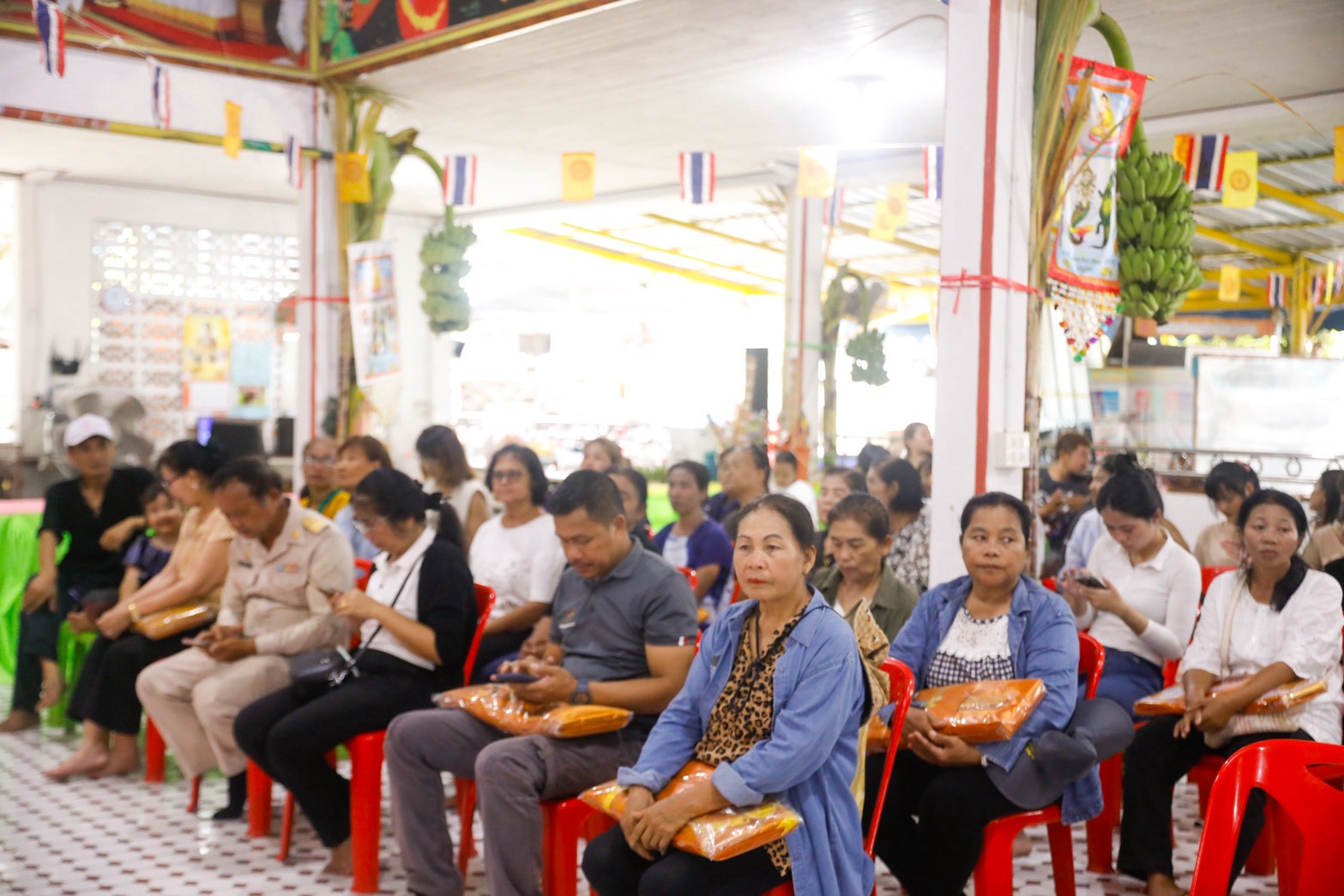 ภาพร่วมพิธีกรรมวัดหม่องกระแทะ