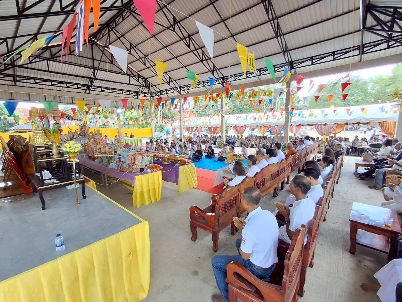 ภาพร่วมพิธีกรรมวัดวนาราม