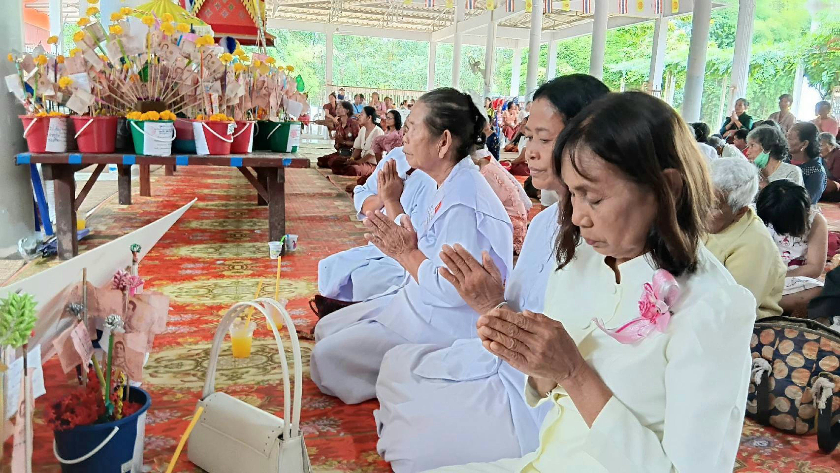 ภาพร่วมพิธีกรรมวัดนิเวศาราม