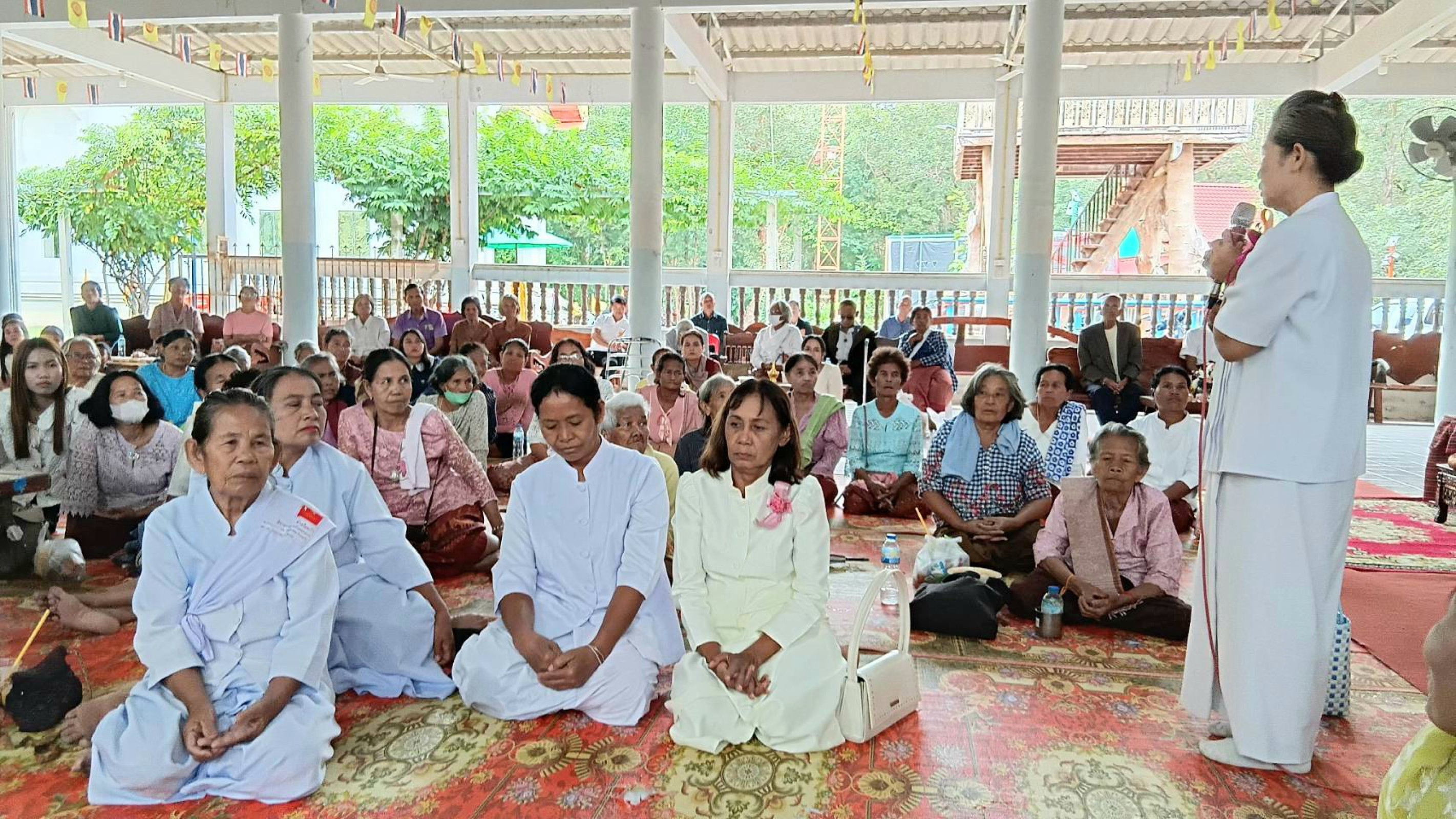 ภาพร่วมพิธีกรรมวัดนิเวศาราม