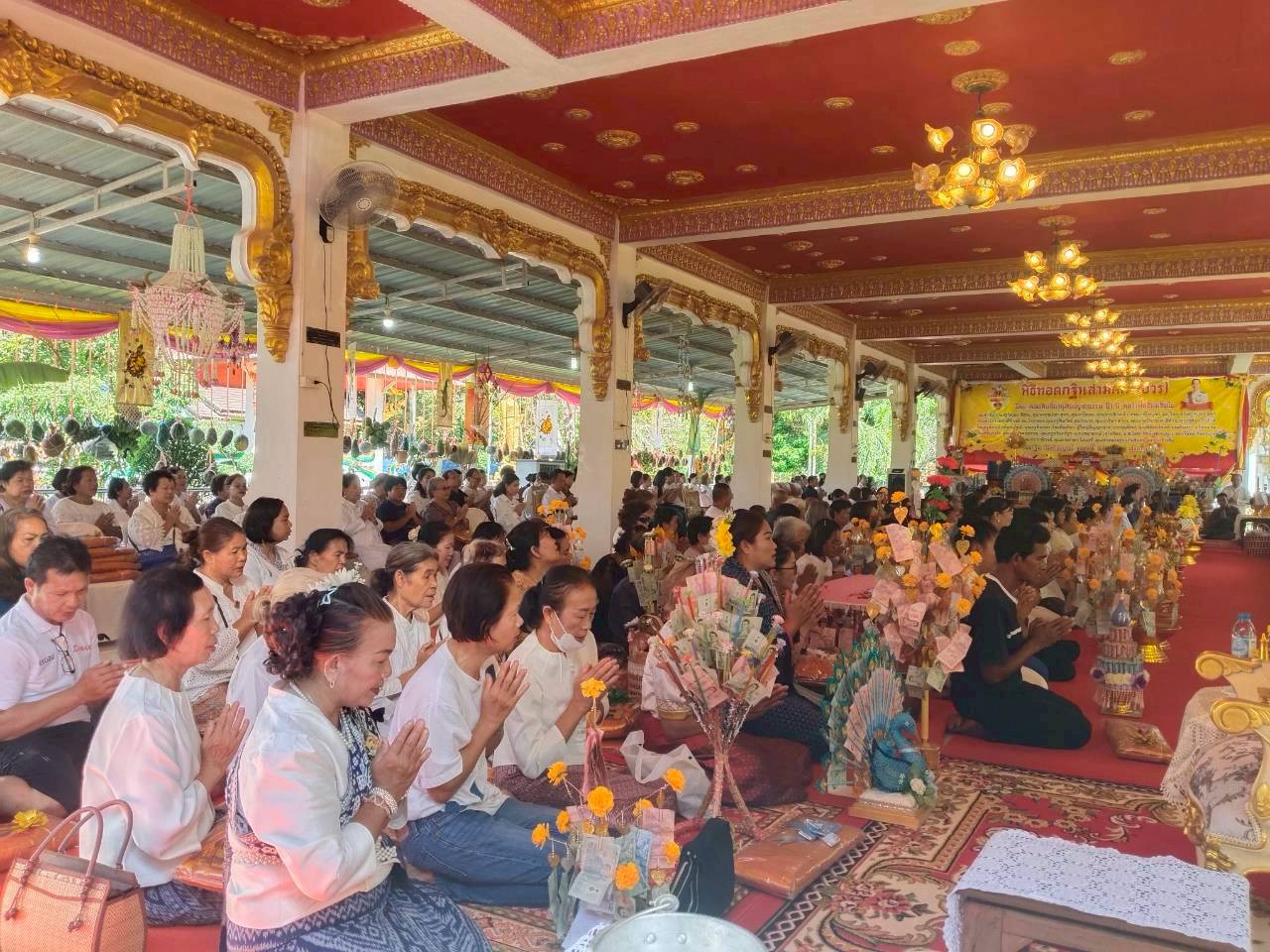 ภาพร่วมพิธีกรรมวัดศรีสมบูรณ์