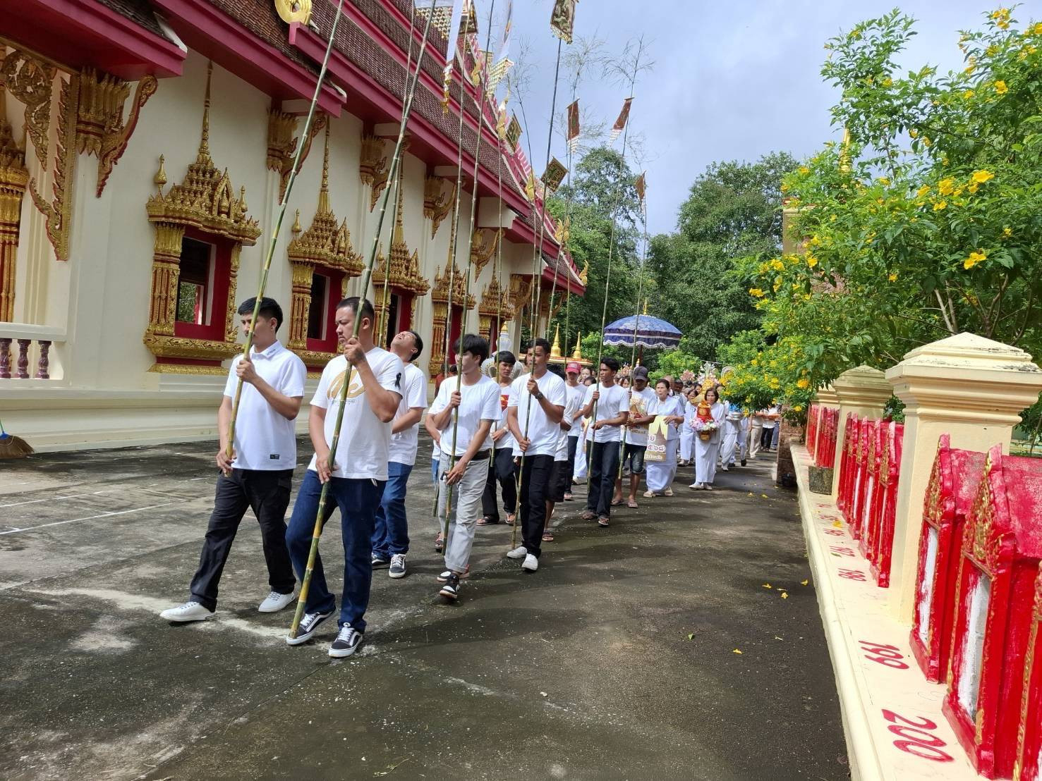 ภาพร่วมพิธีกรรมวัดพุน้อย