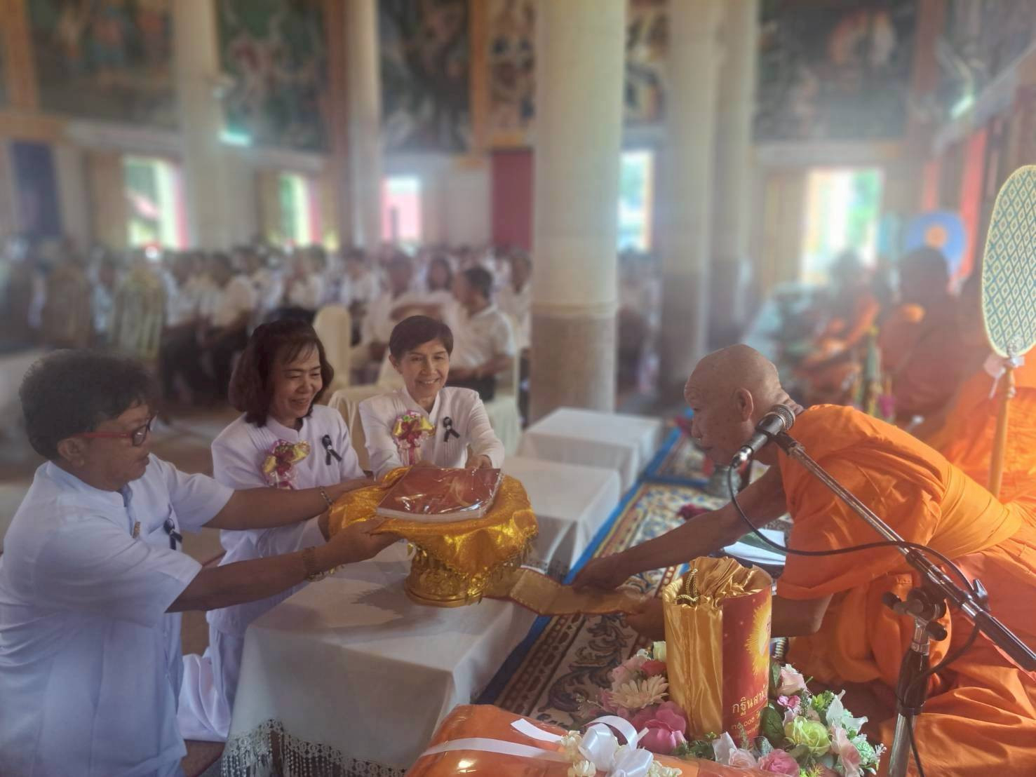 ภาพร่วมพิธีกรรมวัดปลายนาหลวง