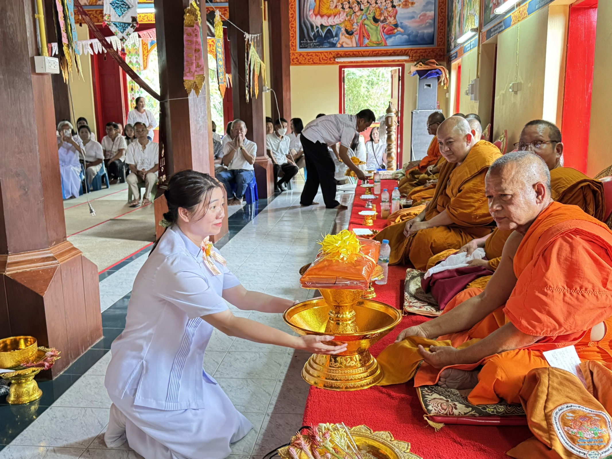 ภาพร่วมพิธีกรรมวัดสองแควสันติสุข