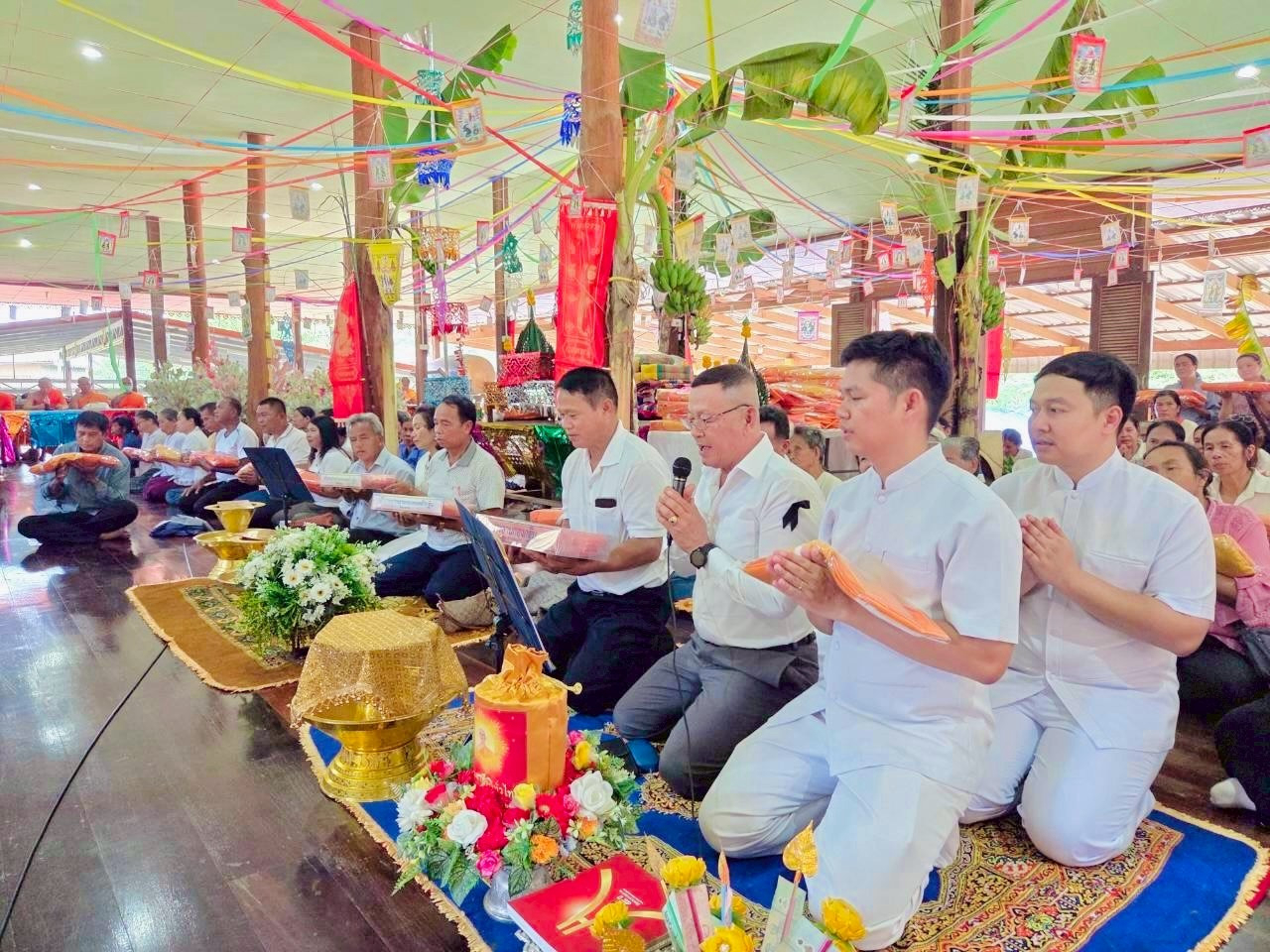 ภาพร่วมพิธีกรรมวัดนาจาน