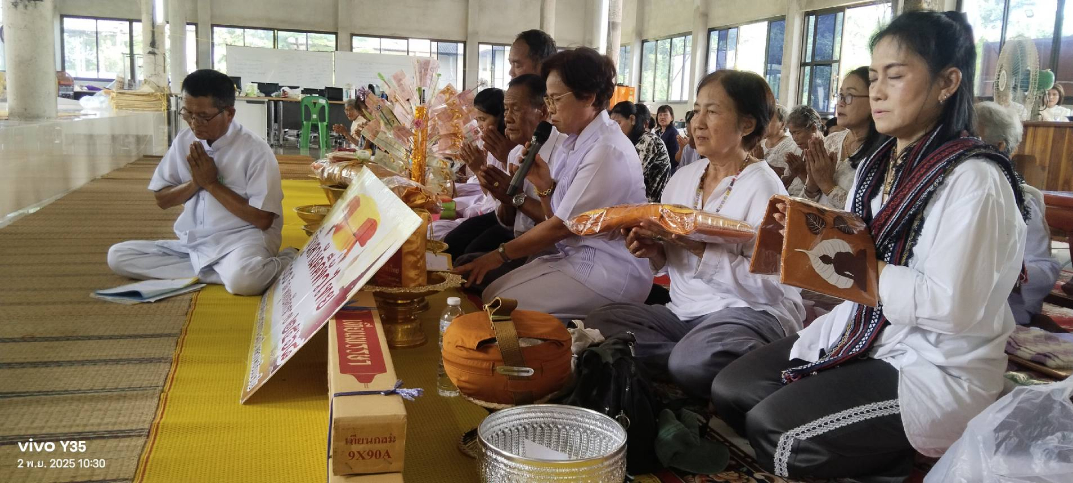 ภาพร่วมพิธีกรรมวัดพนมนิมิต