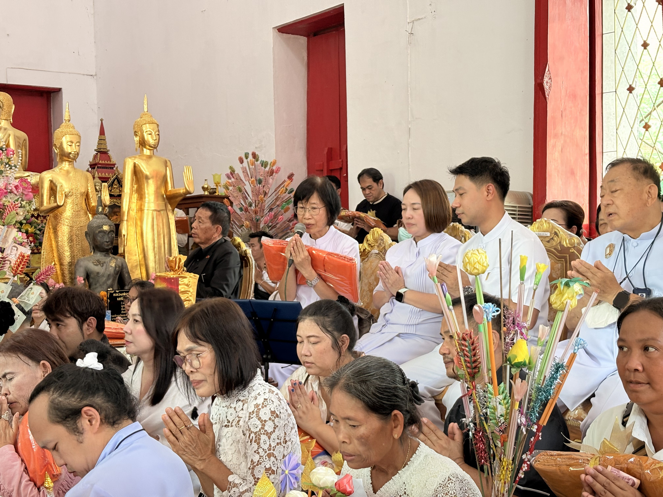 ภาพร่วมพิธีกรรมวัดครุฑ