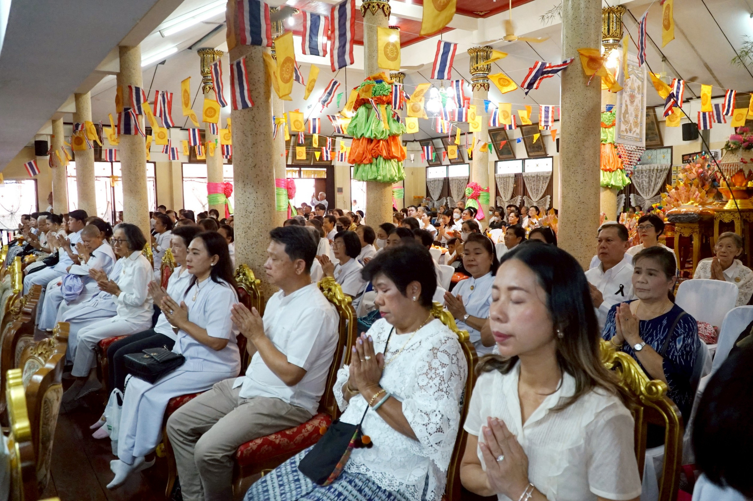 ภาพร่วมพิธีกรรมวัดสวัสดิ์วารีสีมาราม