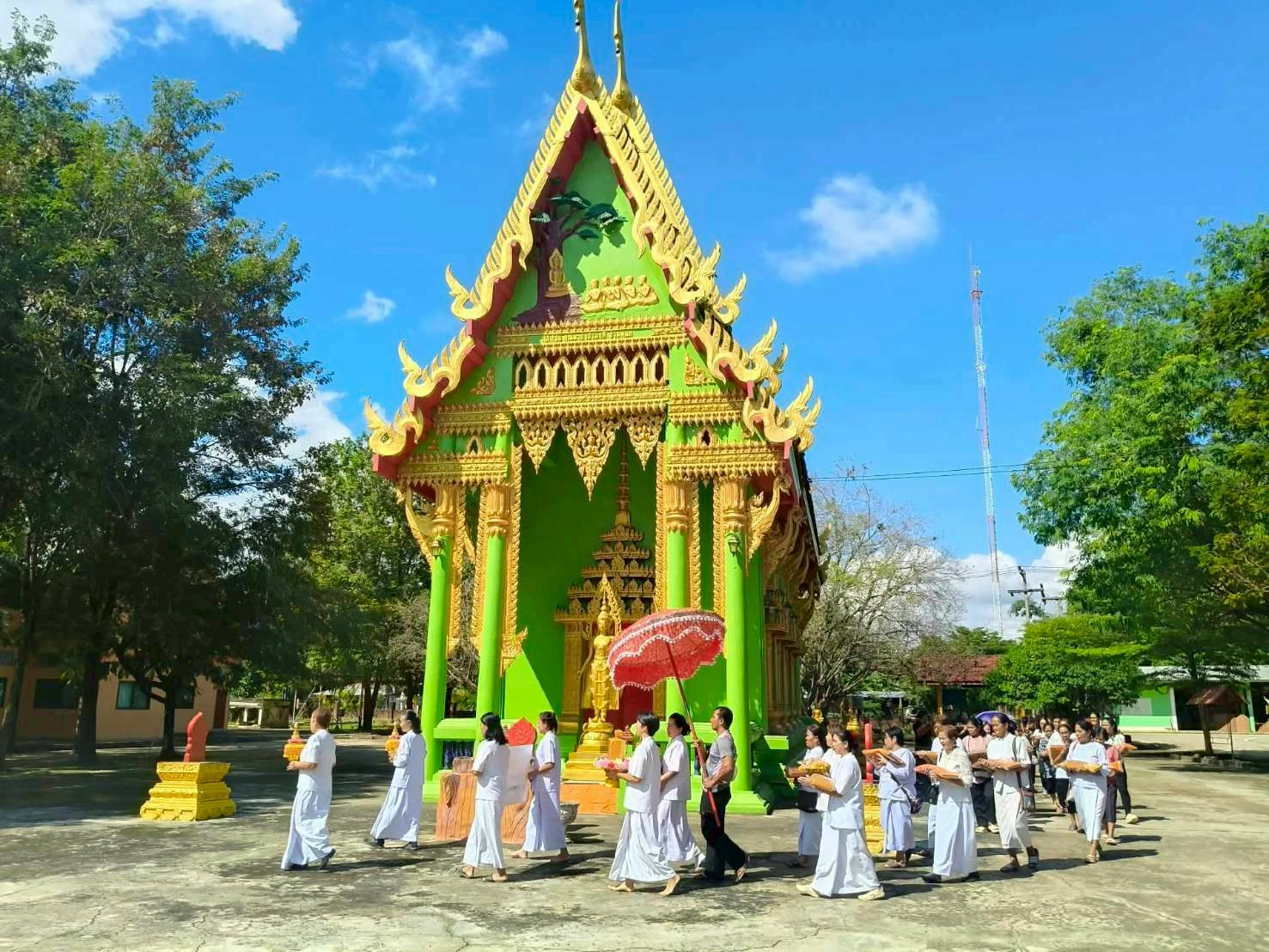 ภาพร่วมพิธีกรรมวัดหนองพยอม